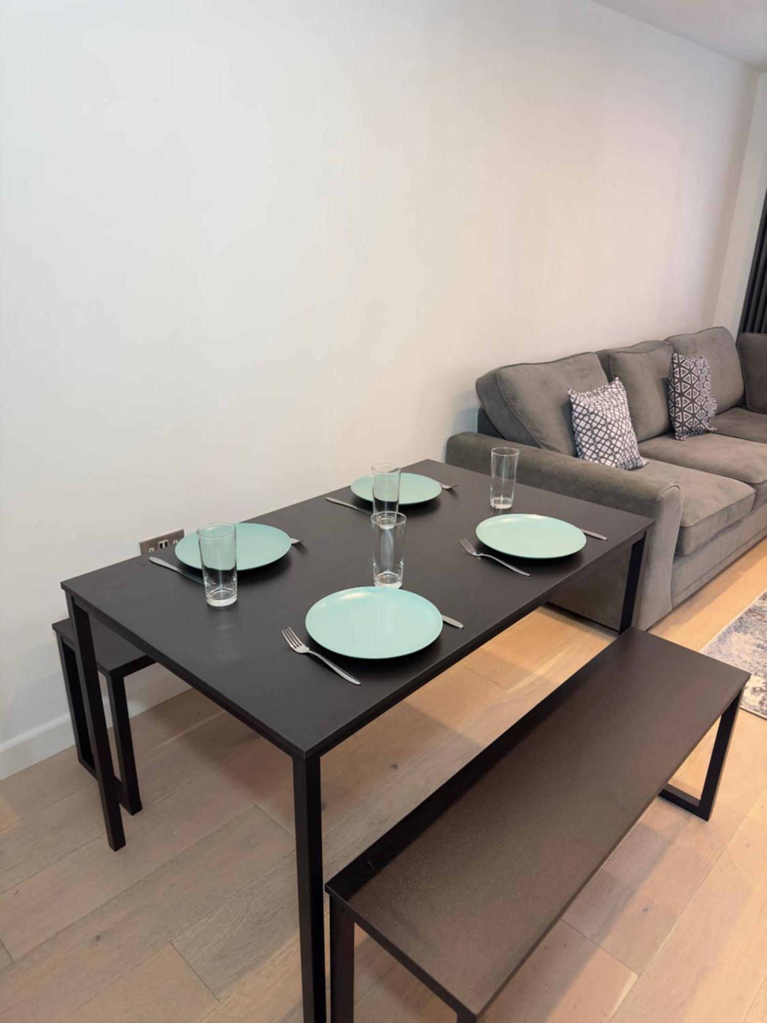 Apartamento 2-bed, 2-bathroom Split Level Flat In Hackney With 2 Balconies Londres